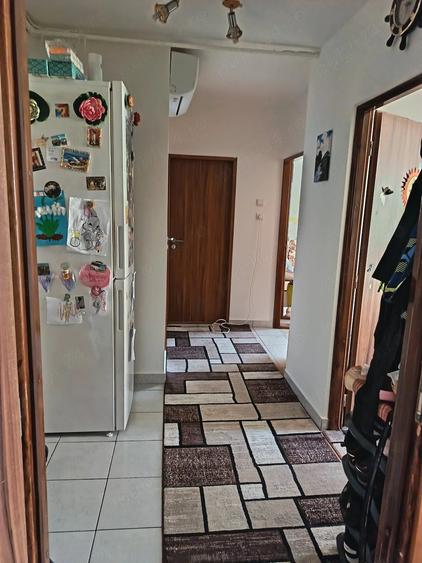 Apartament cu 2 camere decomandat, mobilat în Girocului