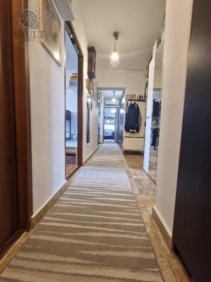 Apartament cu 4 camere semidecomandat, mobilat în Brâncoveanu