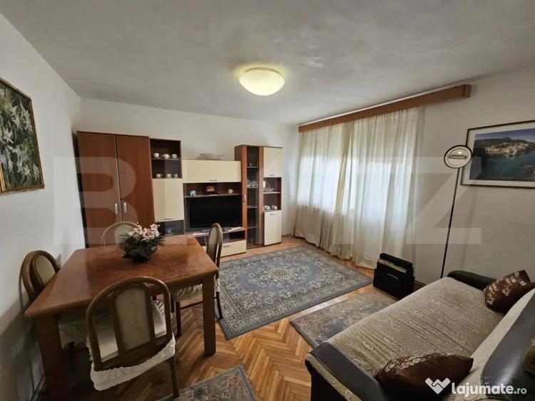 Apartament cu 2 camere decomandat în Central