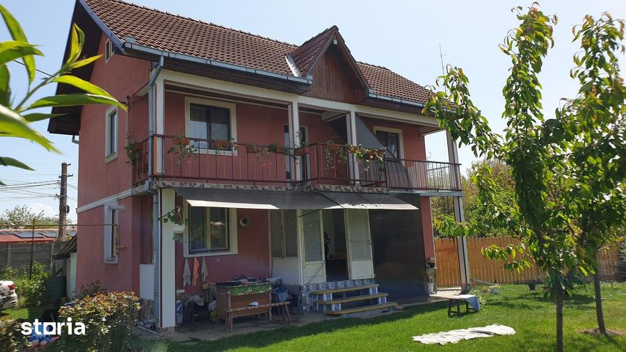 Casă cu 4 camere cu Teren 1395 Mp în Sântuhalm