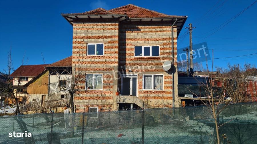Casă cu 3 camere în Vernești