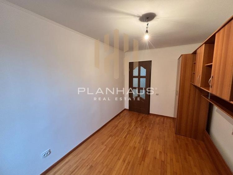 Apartament cu 3 camere decomandat în Săsar