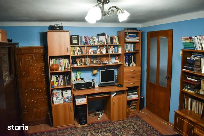 Casă cu 3 camere decomandat cu Teren 2150 Mp în Scorțeni