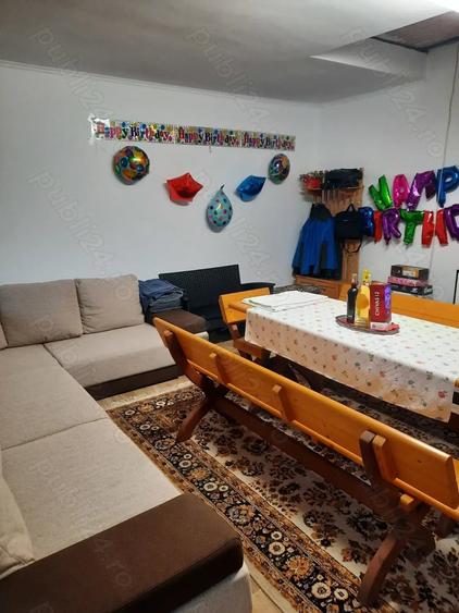 Casă cu 5 camere cu Teren 263 Mp în Radu Negru