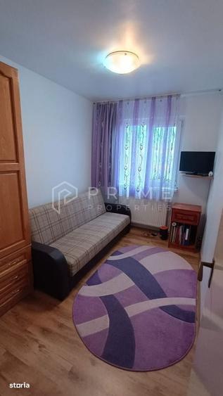 Apartament cu 3 camere semidecomandat în Dâmbu Pietros