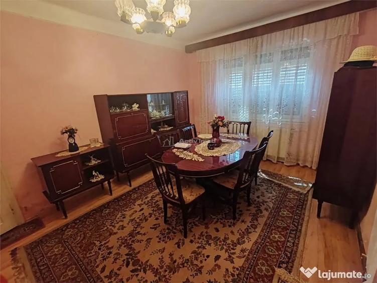 Casă cu 4 camere cu Teren 622 Mp în Central