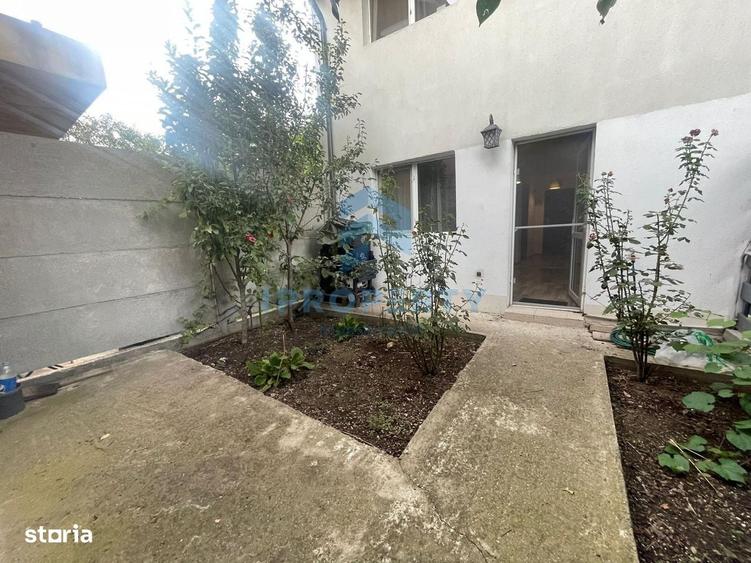 Casă cu 4 camere în Apărătorii Patriei