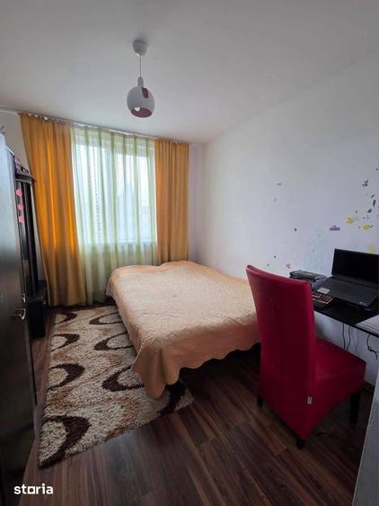 Apartament cu 4 camere decomandat în Ultracentral