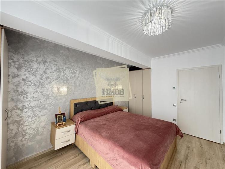 Apartament cu 3 camere decomandat, mobilat în Turnișor