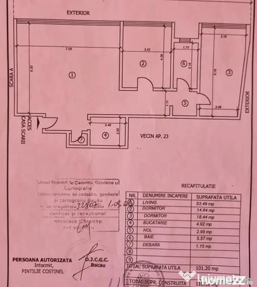 Apartament cu 3 camere decomandat în Republicii