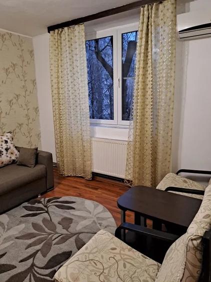 Apartament cu 2 camere semidecomandat, mobilat în Gara de Nord