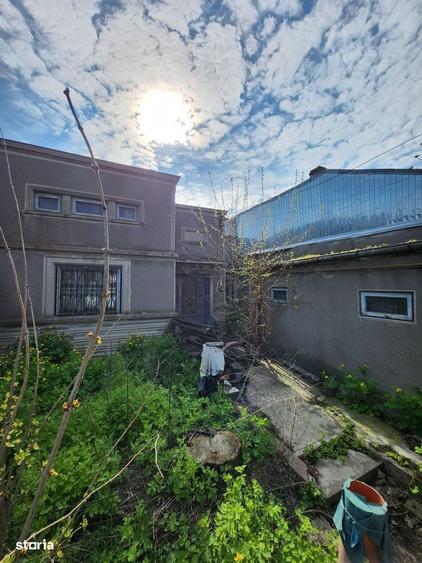 Casă cu 4 camere cu Teren 262 Mp în Chercea