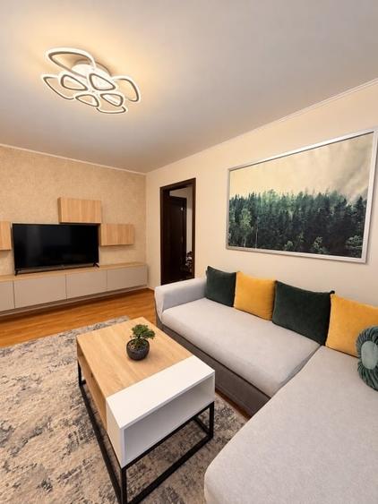 Apartament cu 3 camere semidecomandat, mobilat în Lujerului