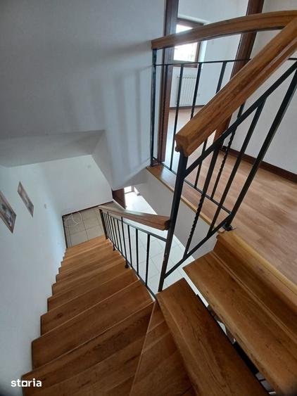 Casă cu 3 camere cu Teren 120 Mp în Sânmartin