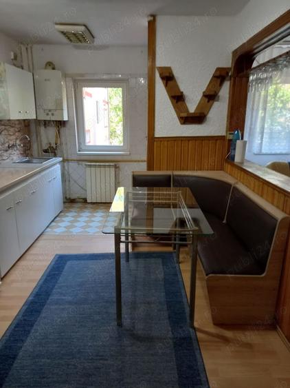 Apartament cu 4 camere decomandat în Govândari