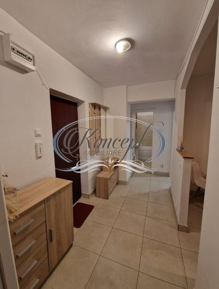 Apartament cu 2 camere decomandat, mobilat în Central