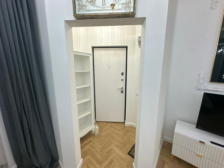 Garsonieră decomandată în Universitate