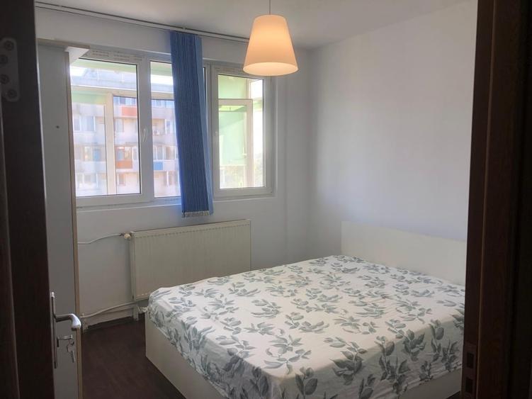 Apartament cu 2 camere semidecomandat în 1 Mai