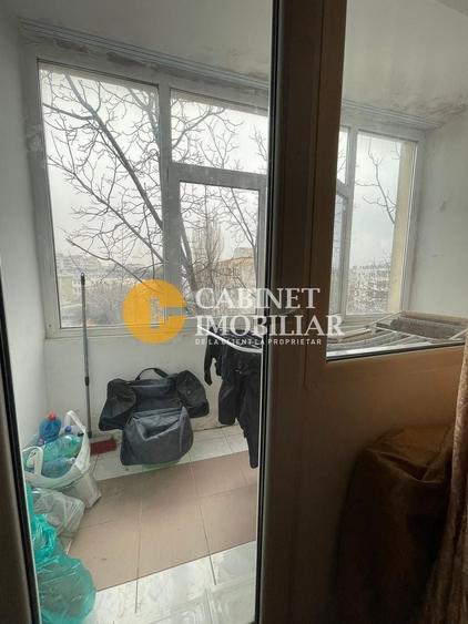 Apartament cu 2 camere nedecomandat, mobilat în Podu Roș