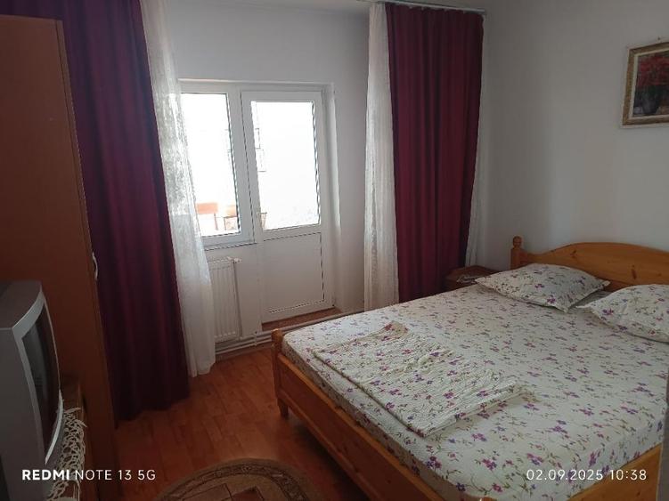 Apartament cu 3 camere decomandat, mobilat în Central