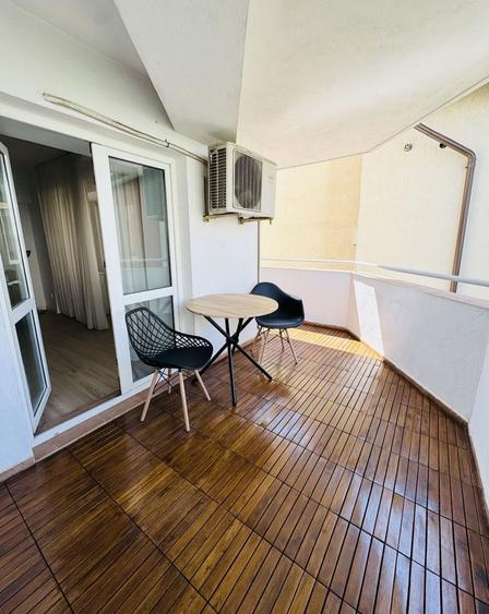 Apartament cu 3 camere în P-ța Muncii