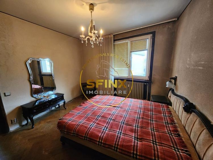 Apartament cu 3 camere semidecomandat în Gara de Nord