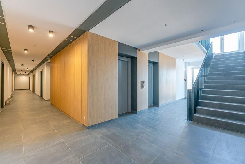 Apartament cu 4 camere decomandat în Bartolomeu