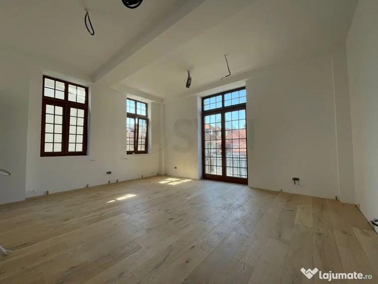 Casă cu 4 camere cu Teren 240 Mp în Dorobanți
