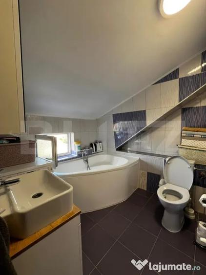 Apartament cu 2 camere semidecomandat în Central