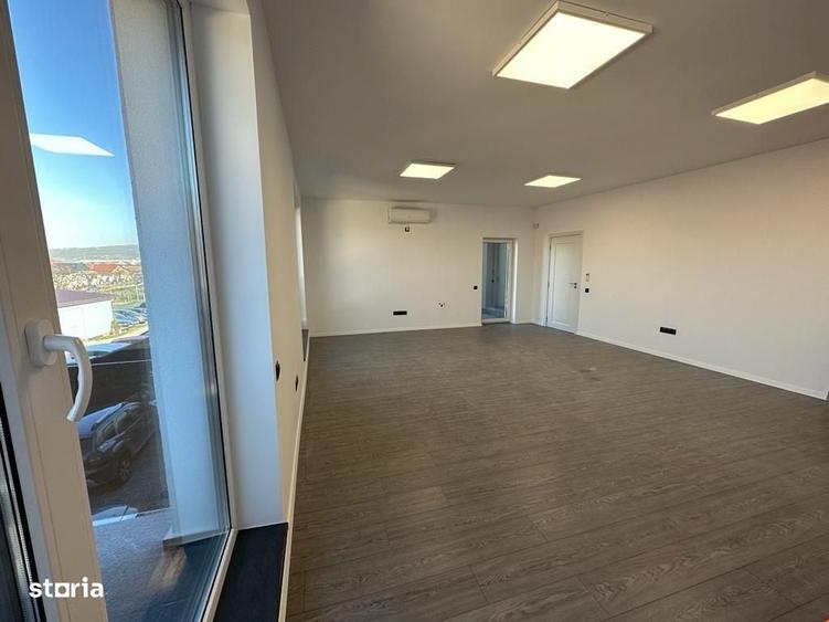Spațiu comercial, de 250 mp, în Central