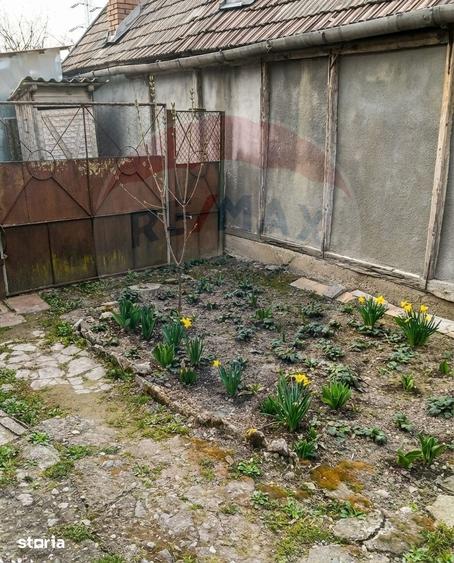 Apartament cu 2 camere in curte comuna - str. Ana Ipatescu - 1