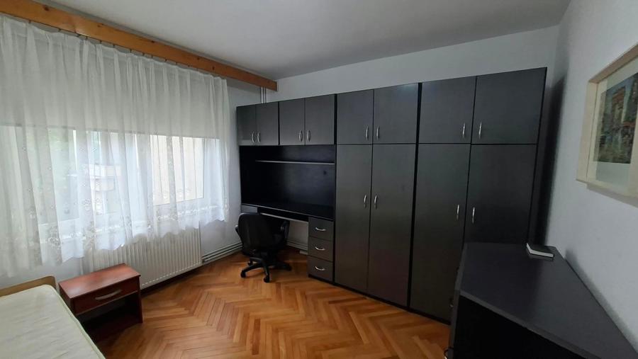 De inchiriat apartament 3 camere, Tg. Mures, Cornisa (UMF) - 2