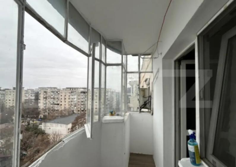 Apartament cu 3 camere decomandat în Brâncoveanu