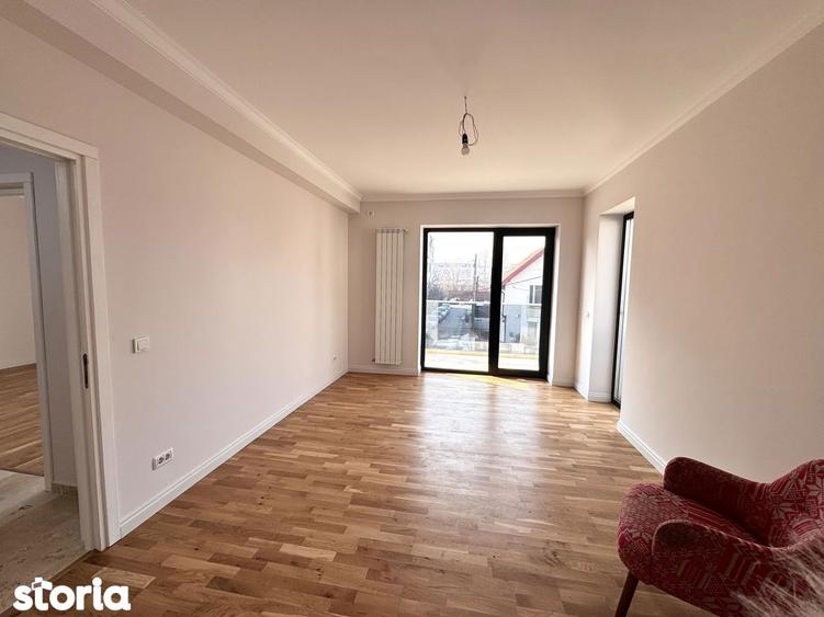 Apartament cu 3 camere în Tei