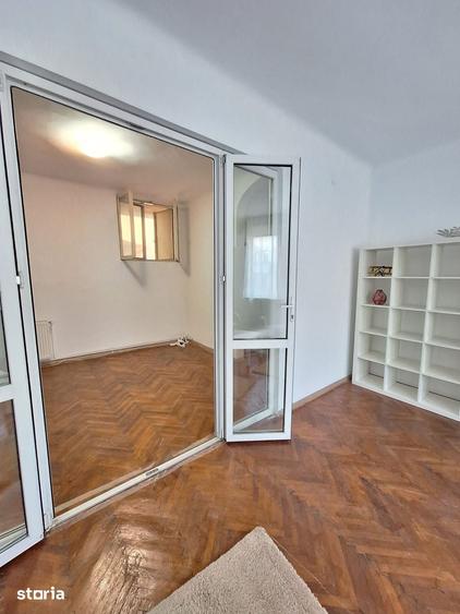Apartament cu 3 camere în Cișmigiu