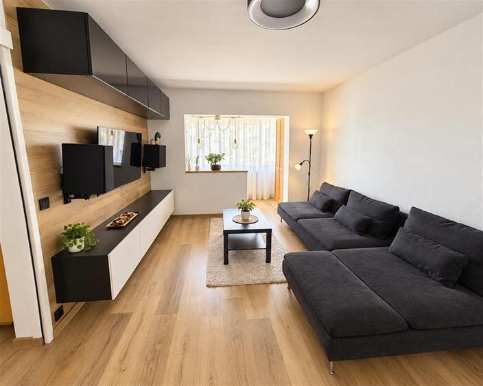 Apartament cu 2 camere decomandat în Griviței
