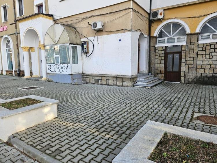 Spațiu comercial, de 50 mp, în Ultracentral