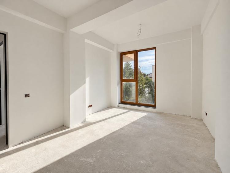 Apartament cu 3 camere decomandat în Domenii