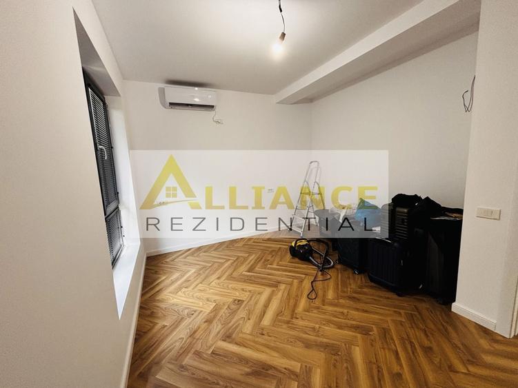 Casă individuală cu 5 camere cu Canalizare în Berceni