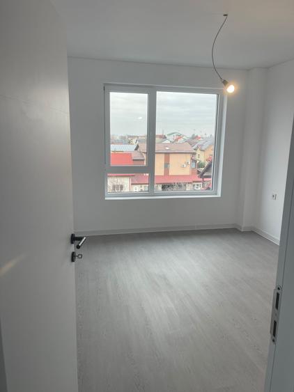 Apartament cu 2 camere decomandat în Militari
