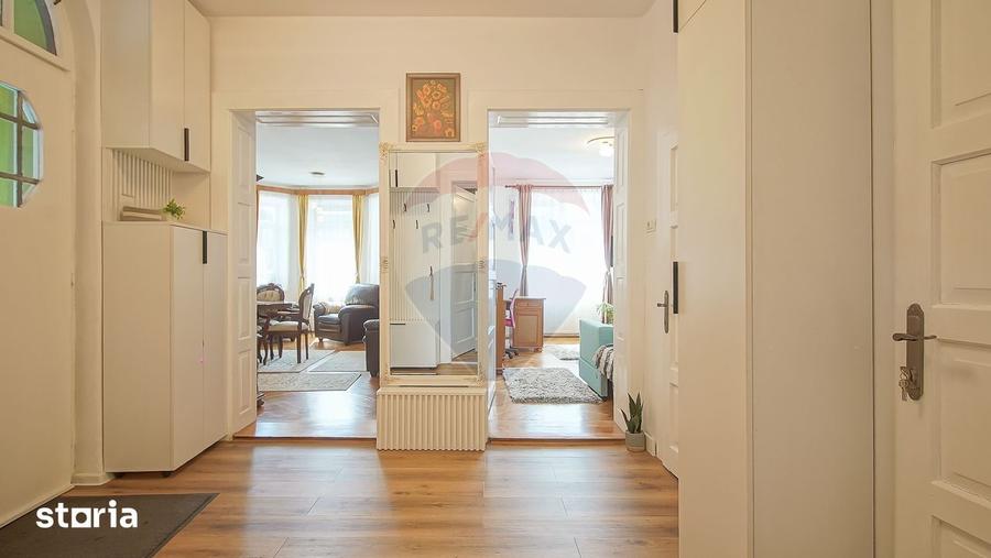 Casă cu 4 camere cu Teren 365 Mp în Centrul Civic