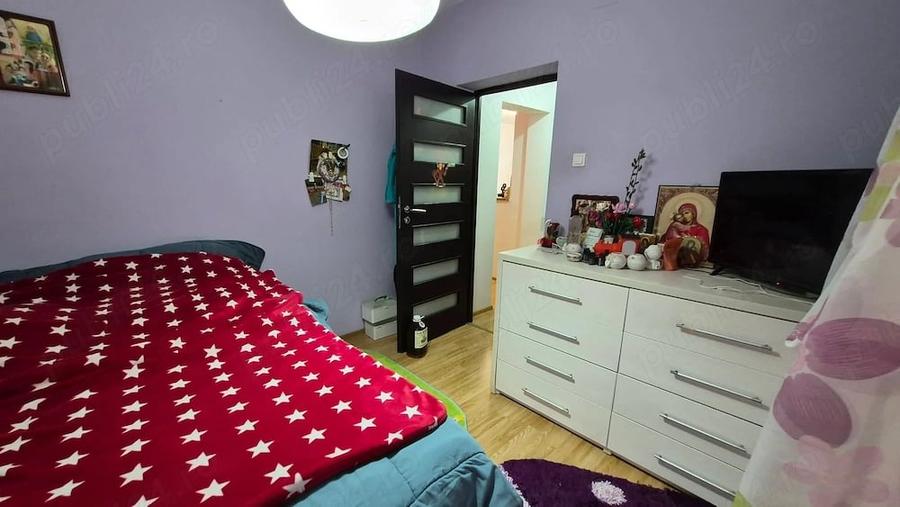 Apartament cu 3 camere decomandat în Central