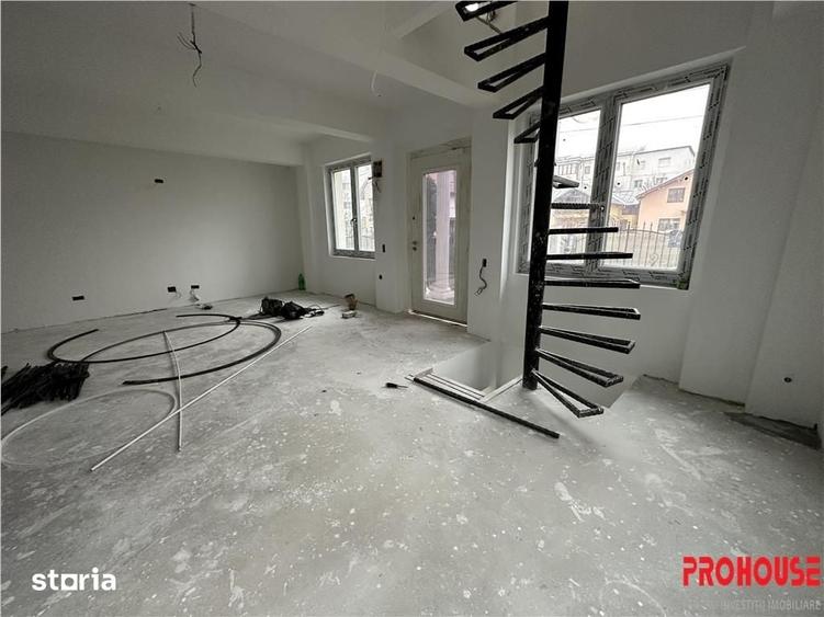 Casă cu 4 camere cu Teren 98 Mp în Energiei