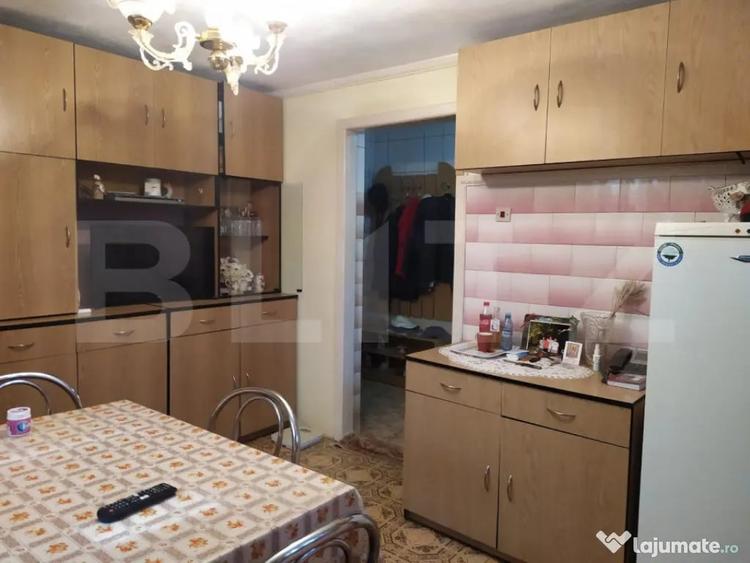 Casa individuala, 223 mp utili, teren 800 mp, zona Cetate - 10