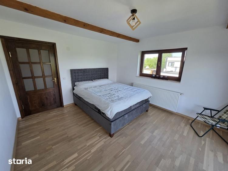 Casă cu 4 camere cu Teren 800 Mp în Stupini