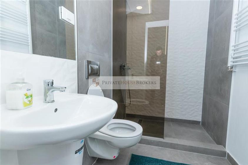 Apartament cu 2 camere semidecomandat, mobilat în Pipera