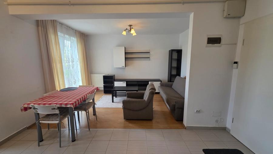 Apartament cu 3 camere decomandat în Avantgarden