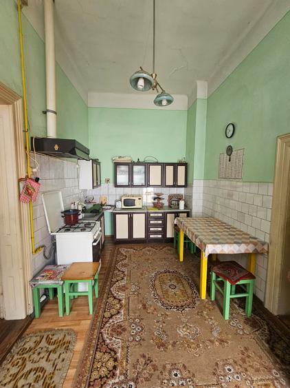 Casă individuală cu 4 camere cu Teren 489 Mp în Central