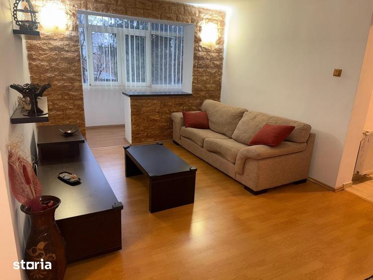 Apartament cu 3 camere în Micro 9