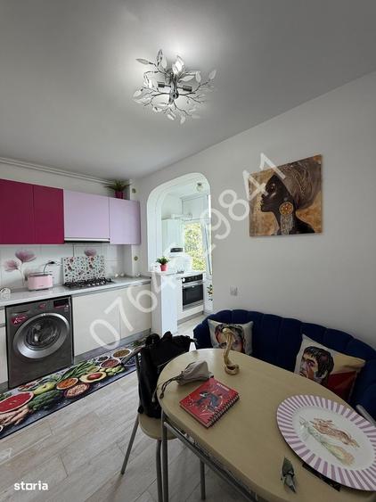 Apartament cu 2 camere semidecomandat în 1 Mai